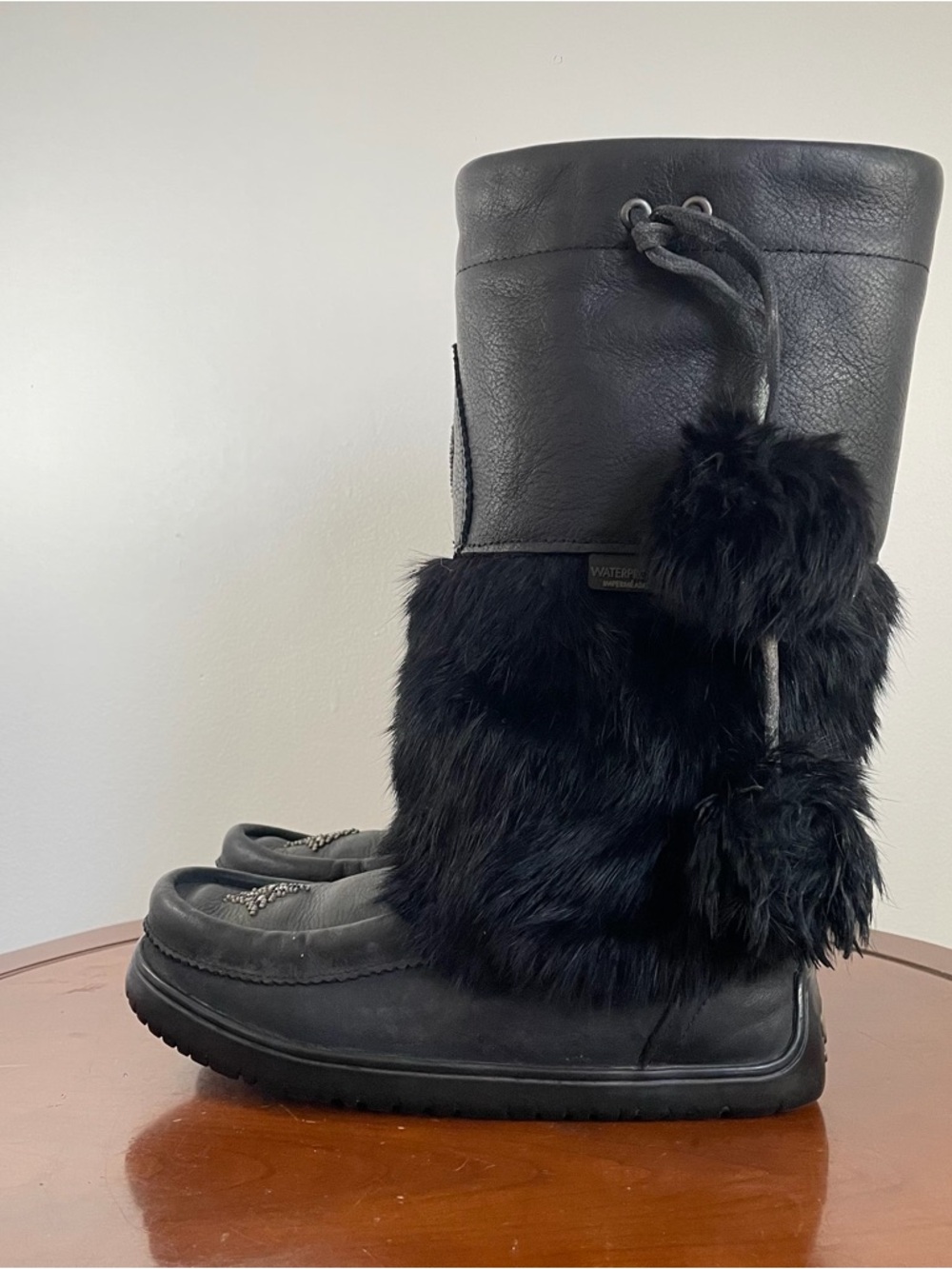 Manitoba Mukluks Waterproof Snowy Owl Winter Boot | US 7